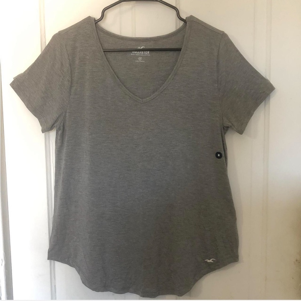 Hollister Easy Logo Icon V-Neck T-Shirt